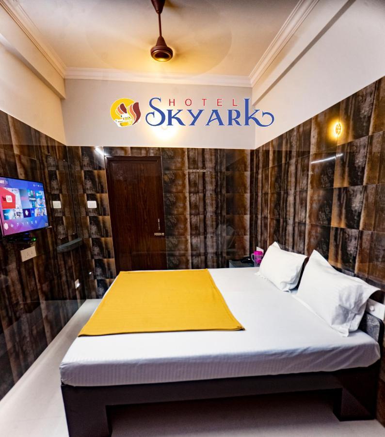 Hotel Skyark Канякумари Екстериор снимка