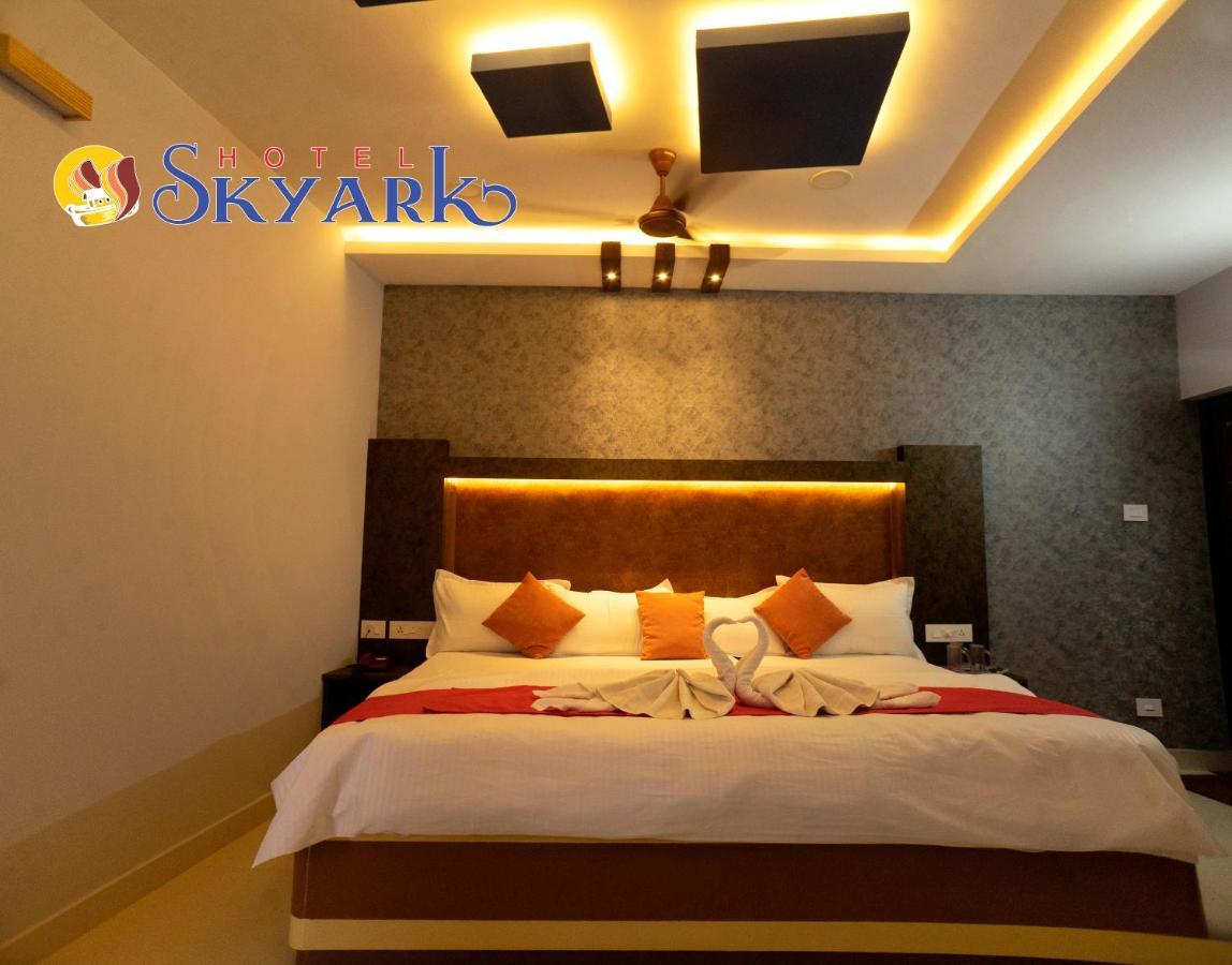 Hotel Skyark Канякумари Екстериор снимка