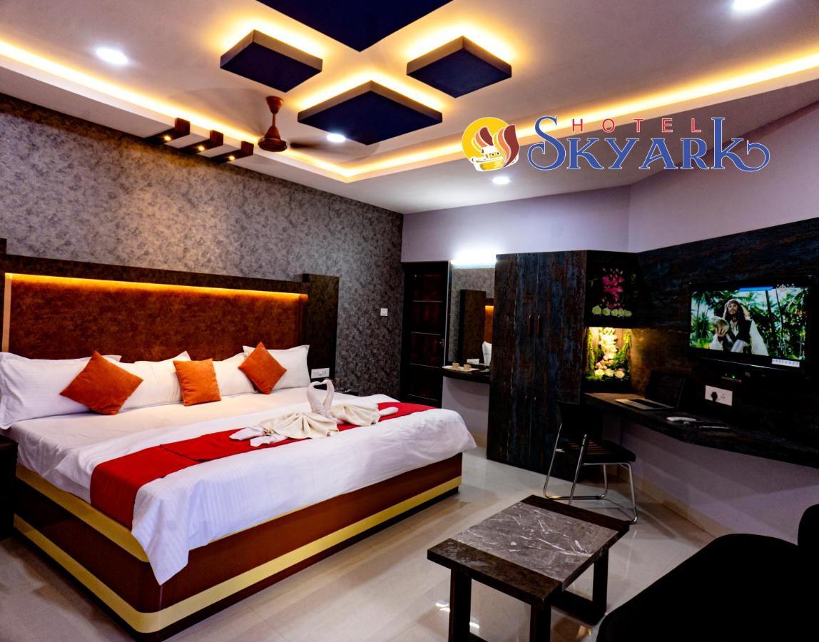 Hotel Skyark Канякумари Екстериор снимка