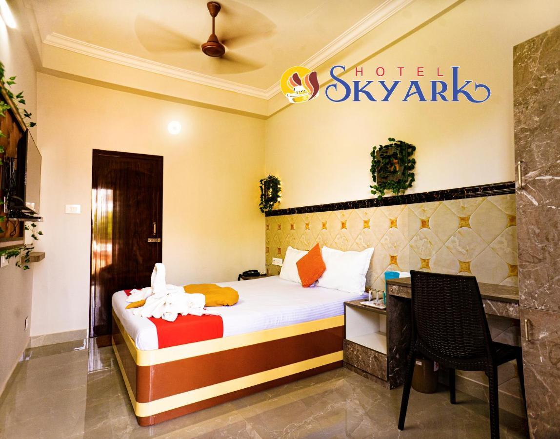 Hotel Skyark Канякумари Екстериор снимка