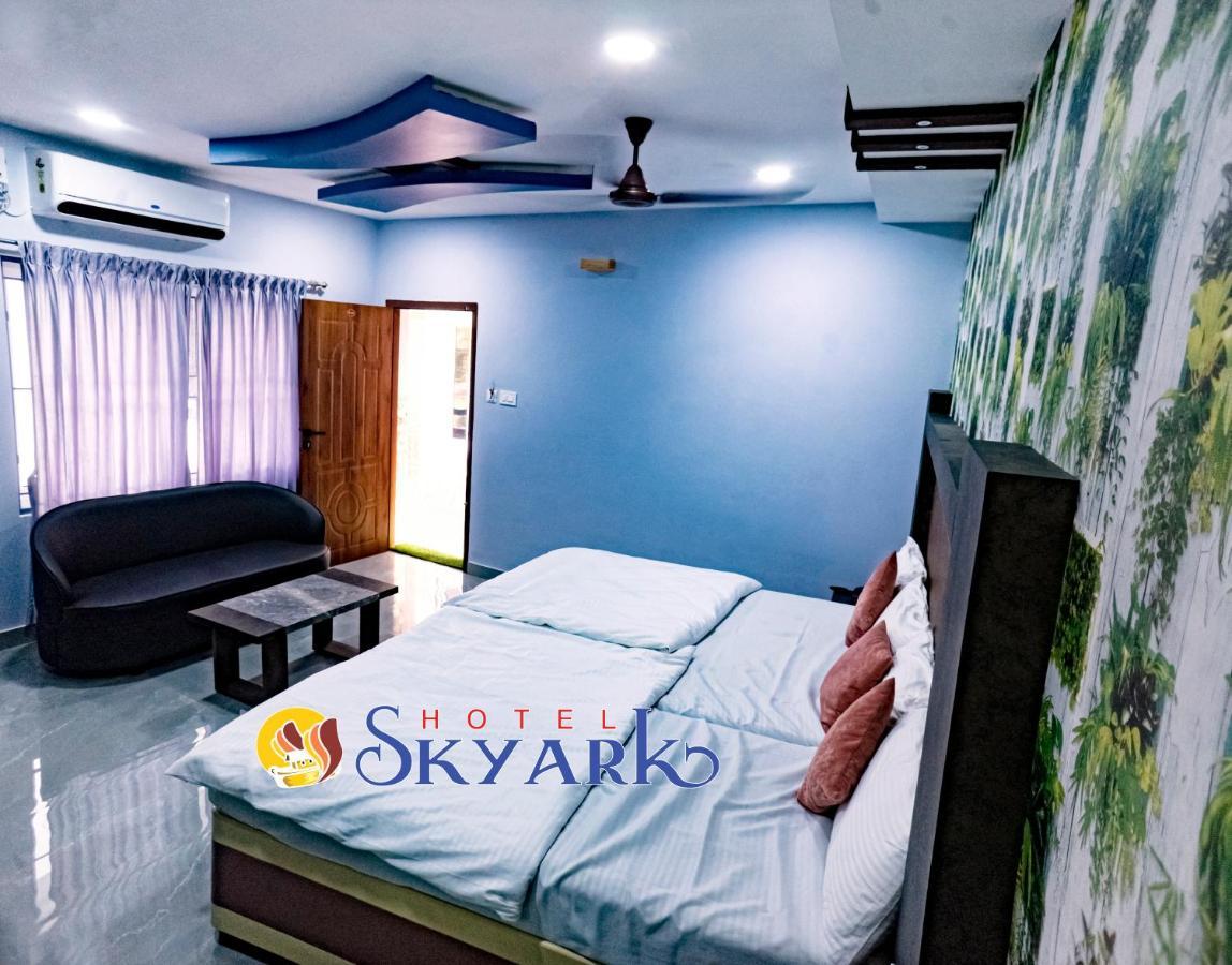 Hotel Skyark Канякумари Екстериор снимка