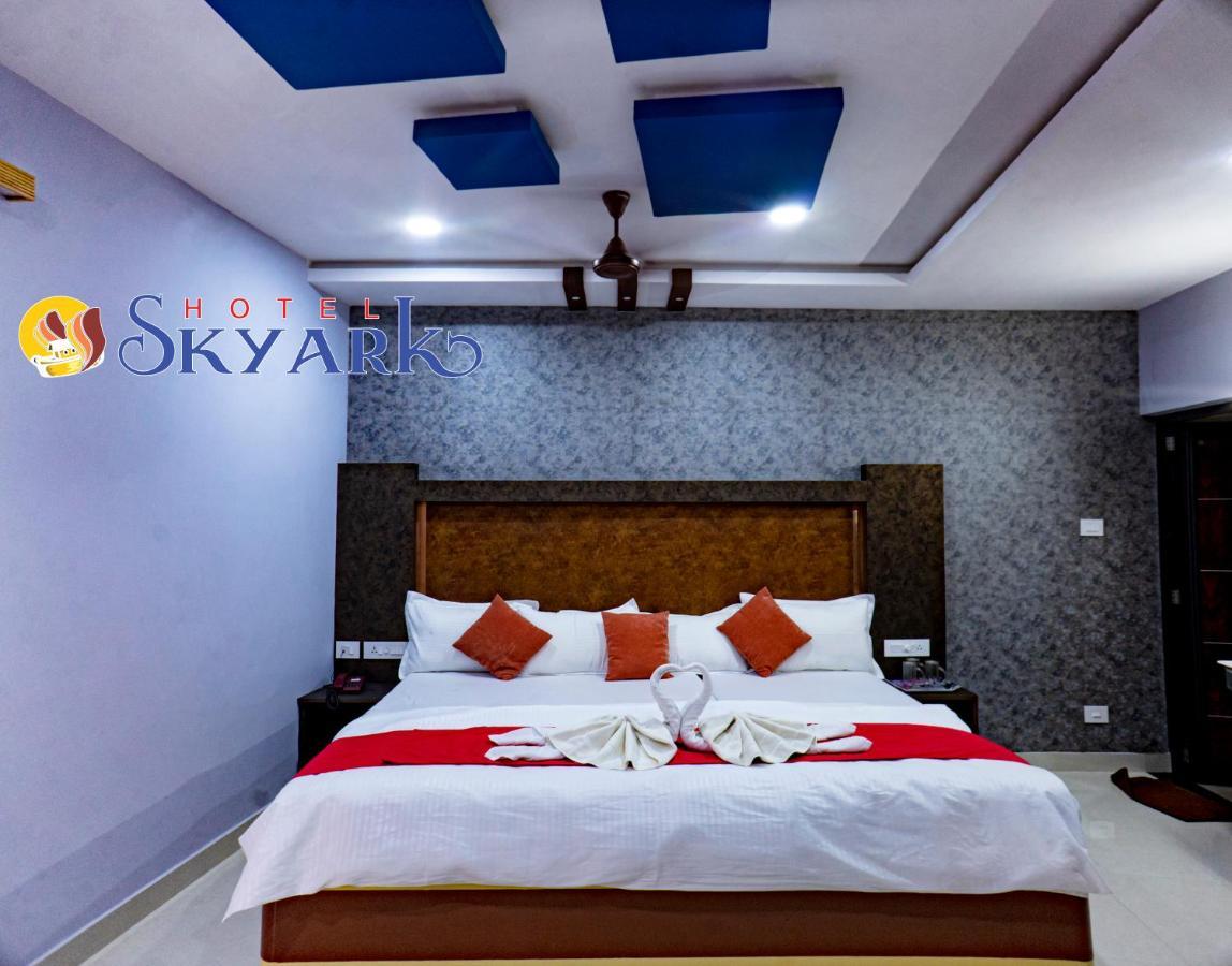 Hotel Skyark Канякумари Екстериор снимка