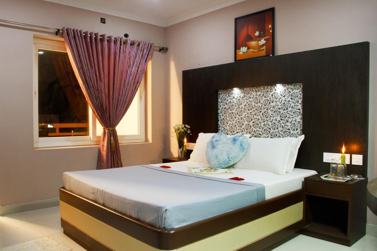 Hotel Skyark Канякумари Екстериор снимка